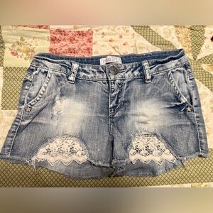Cute shorts size 1/2